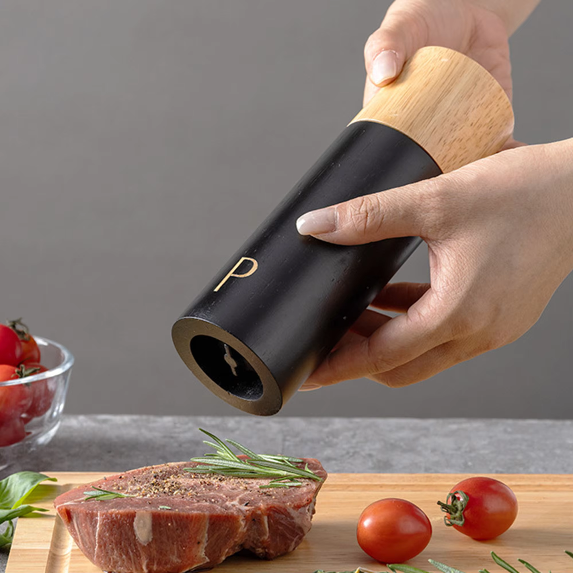 Cooking Gift 7inch Cylindrical Spice Mill Shakers Rubber Wooden Base Adjustable Coarseness Ceramic Core Salt and Pepper Grinder detail 5